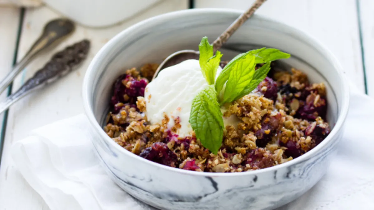 Meyveli Crumble Tarifi