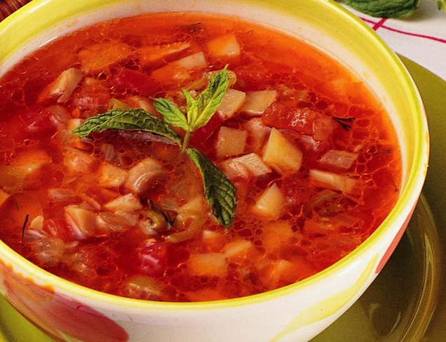 Sebzeli Soğuk Çorba