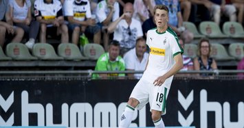 Two Bundesliga players test positive for coronavirus