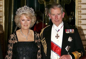 Düşes Camilla da corona virüse yakalandı