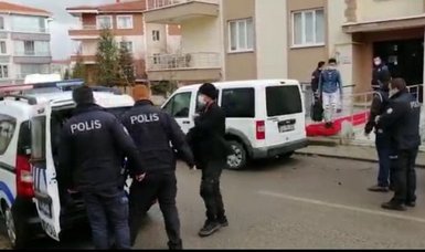 25 irregular migrants held in western Turkey