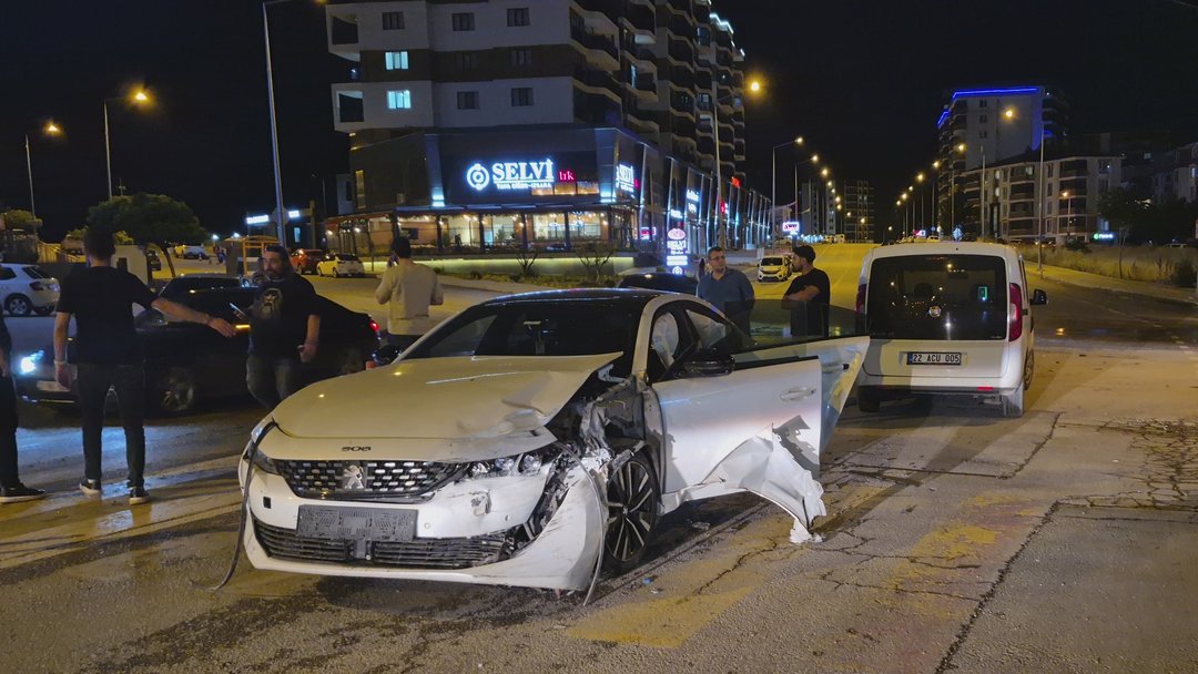 EDİRNE’DE ZİNCİRLEME KAZA