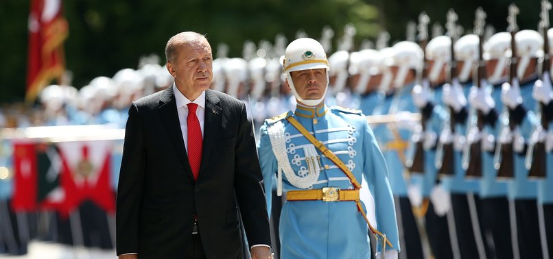FIRST PRESIDENTIAL DECREE TO BE ISSUED MONDAY, NEW CABINET TO CONVENE FRIDAY, ERDOĞAN SAYS