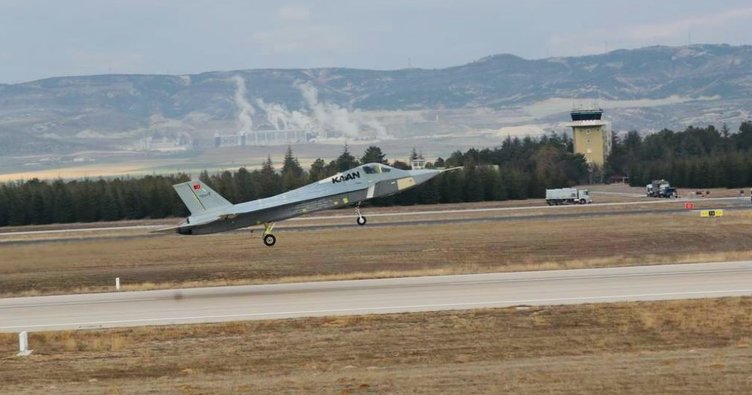 Milli muharip uçak KAAN ilk uçuşunda 13 dakika havada kaldı