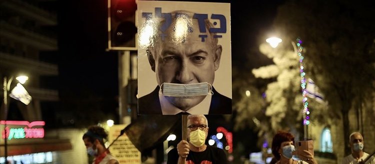 İsrail’de karantinaya rağmen Netanyahu karıştı gösteriye binlerce kişi katıldı