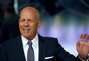 Bruce Willis mülklerini satmaya başladı!