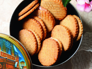 Karamel Dolgulu Bisküvi