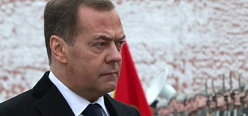 RUSSIAS MEDVEDEV CALLS PROTESTERS AT POLLING STATIONS TRAITORS