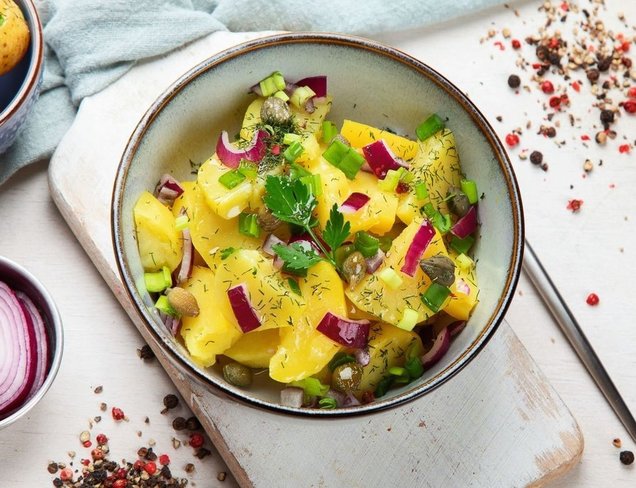 Taze Patates Salatası