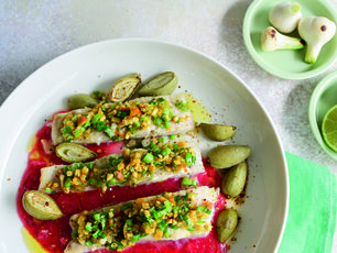 Böğürtlen ve Frenküzümü Soslu Mezgit