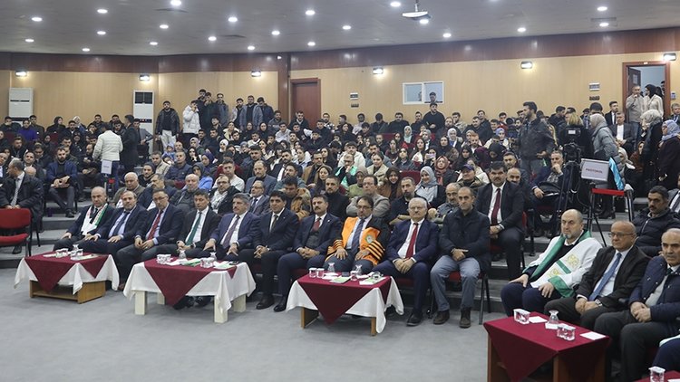 Iğdır Üniversitesi 2024-2025 akademik yılı töreni düzenlendi