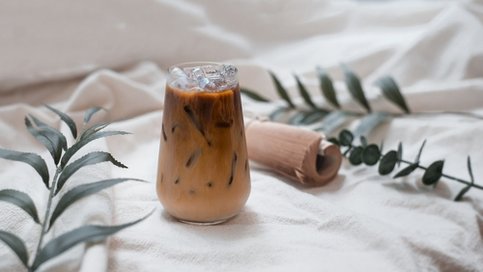 Espressolu Iced Flat White