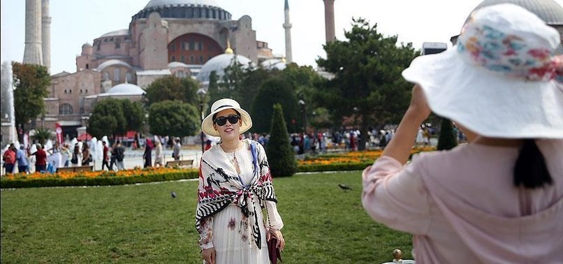 ISTANBUL BREAKS 10-YEAR RECORD FOR TOURIST ARRIVALS IN JULY