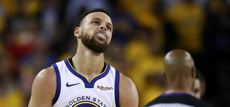 CURRYS HEROICS NOT ENOUGH FOR WARRIORS