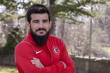 Olimpiyat üçüncüsü milli güreşçi Soner Demirtaş, aktif sporculuk kariyerini noktaladı