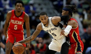 San Antonio Spurs defeat Pelicans behind Dejounte Murray’s 31