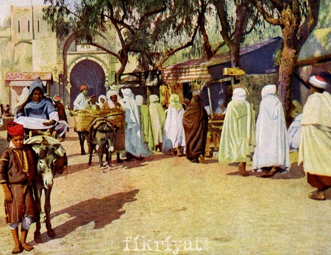 TARİHTEKİ İLK YAZILI ANAYASANIN İÇERİĞİ