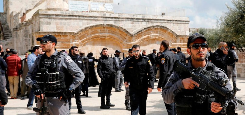 ISRAELI POLICE ATTACK WORSHIPPERS IN AL-AQSA: OFFICIAL