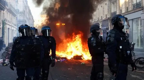 Fransa’da Protesto Alarmı