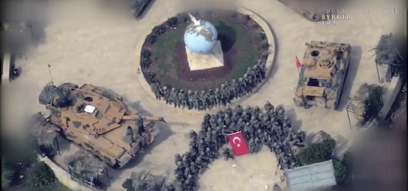 TURKISH TROOPS FORM CRESCENT IN AFRIN TOWN CENTER