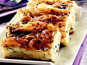 Yoğurtlu Börek Tarifi