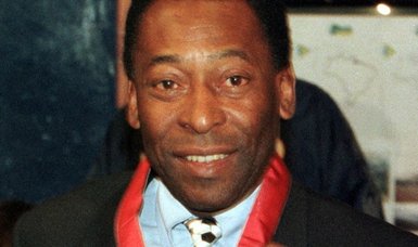 FIFA asks for minute of silence at football games to honour Pelé
