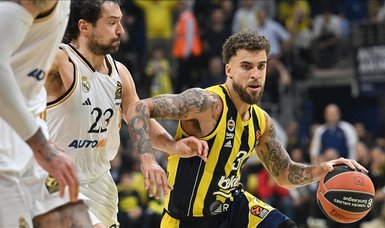 Fenerbahçe Beko beat Real Madrid 100-99 with buzzer-beater in EuroLeague game
