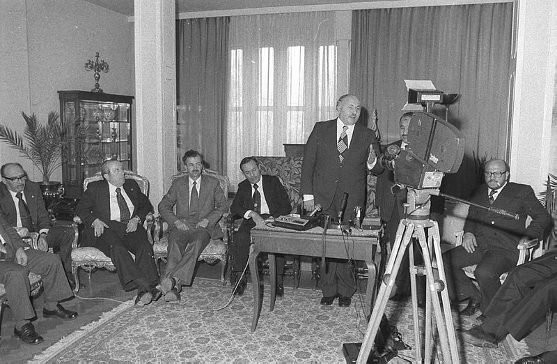’Dava’ya atılan imza: Erbakan