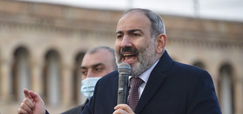 ARMENIAN MILITARY MAINTAINS CALL FOR PREMIER TO RESIGN