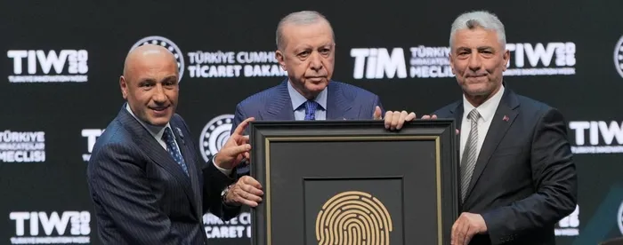 Cumhurbaşkanı Erdoğan: Türkiye için ileri teknolojiye yatırım yapmak tercihten öte mecburiyettir