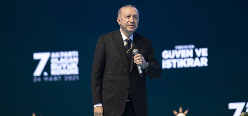 TURKEY DOES NOT HAVE LUXURY TO TURN ITS BACK ON NEITHER EAST NOR WEST: ERDOĞAN