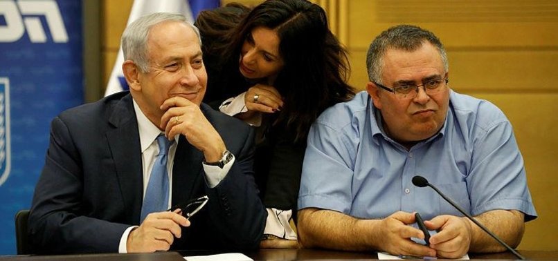 POLICE QUESTION ISRAELI LEADERS ALLY ON CORRUPTION CHARGES