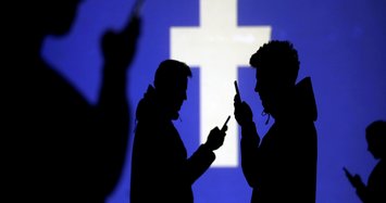 Facebook denies hiding Russian sabotage, but fires lobbying firm