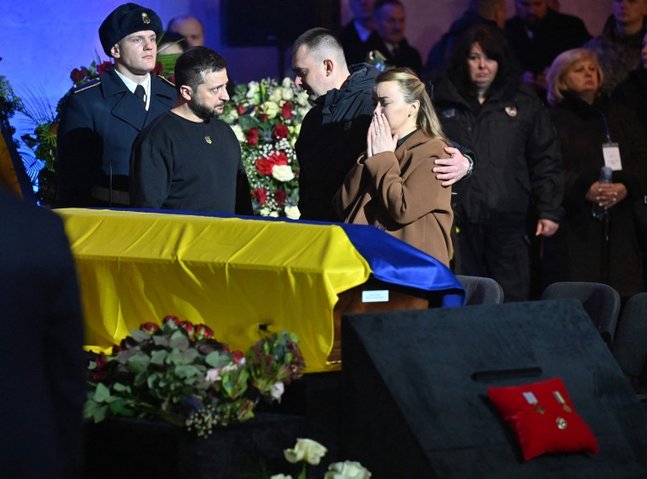 Tearful Zelensky honours top Ukrainian officials killed in helicopter crash