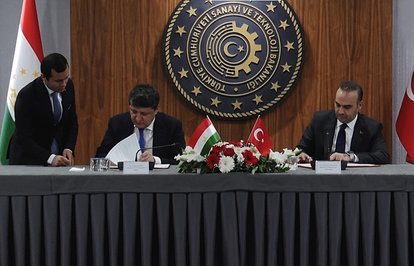 Tacikistanileticarette1milyardolarhedefi