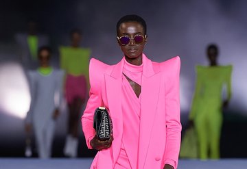 Balmain 2021 İlkbahar/Yaz defilesi