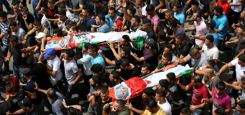ISRAELI TROOPS KILL 2 PALESTINIANS IN WEST BANK CLASHES