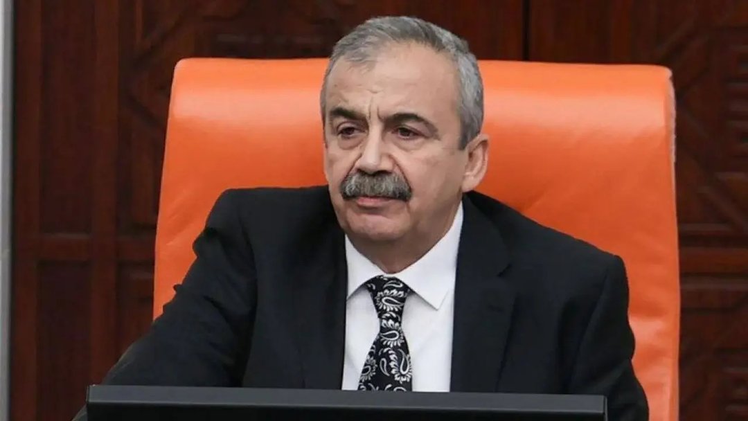 SIRRI SÜREYYA ÖNDER HAYATINI KAYBETTİ