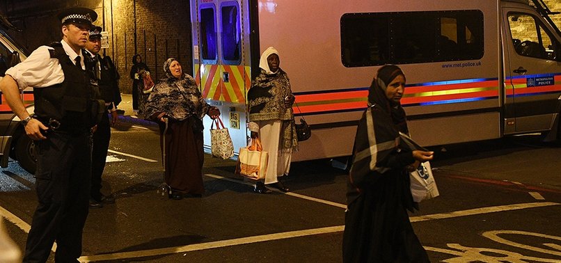 1 DEAD IN ATTACK ON MUSLIM WORSHIPPERS IN LONDON