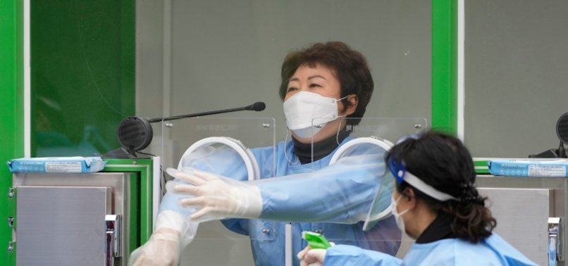 SOUTH KOREAS VIRUS SURGE EXCEEDS 7,000 FOR 3RD STRAIGHT DAY