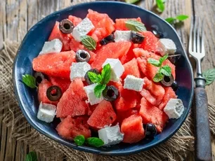 Tulum Peynirli Karpuz Salatası