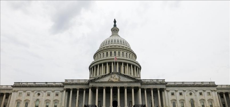 US GOVERNMENT TEMPORARILY SHUTS DOWN