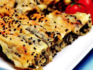 Ispanaklı Kol Böreği