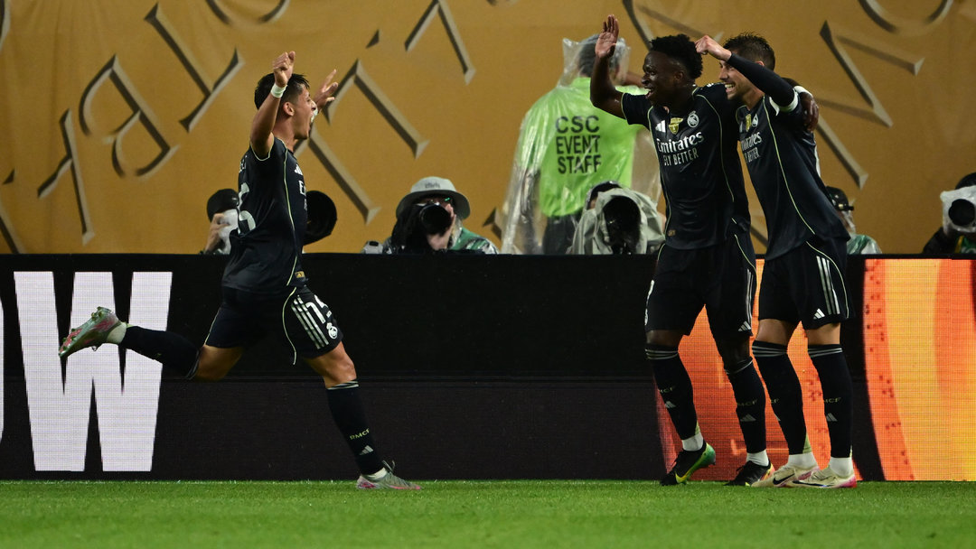 REAL MADRID SON 16 TURUNDA