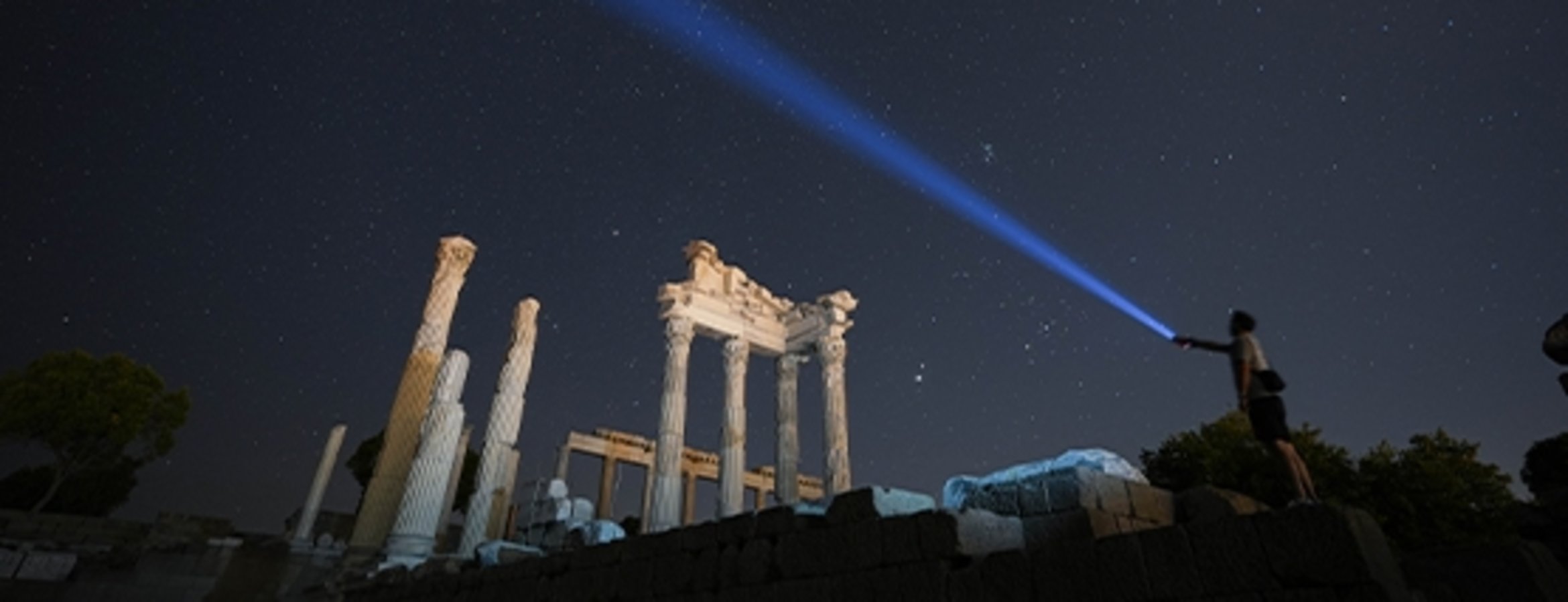 Bergama Akrapolü’nde Perseid meteor yağmuru gözlemlendi