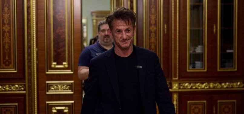 SEAN PENN AND BEN STILLER BLACKLISTED BY RUSSIA