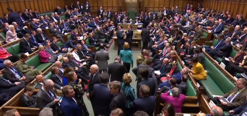 RAIN STOPS PLAY: UK PARLIAMENT FORCED TO CLOSE AFTER WATER LEAK
