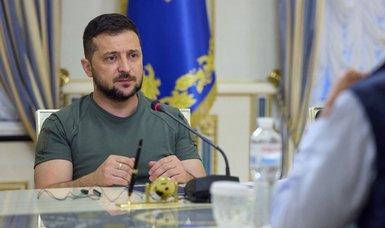 Zelenskyy urges Russian soldiers in Ukraine to flee for their lives