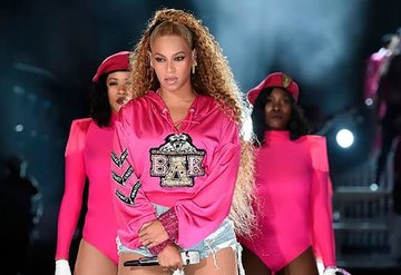 Beyonceun albüm kapağı çok konuşuldu