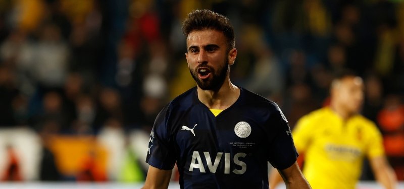 Diego Rossi's late winner earns Fenerbahce 1-0 victory over Basaksehir